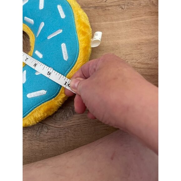 NWT Zippy Paws Jumbo Donutz Plush Dog Toy 10" - Blue Sprinkles - Picture 2 of 4